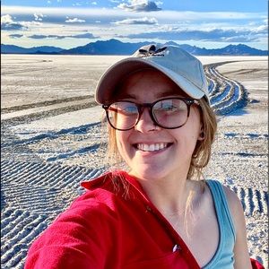 Meet your Posher, Madelynn